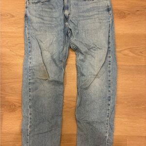 Levi's 502 Blue Straight Cut Jeans with Vintage-Inspired Wash